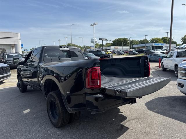 2025 Ram 3500 Laramie Crew Cab 4x4 8' Box