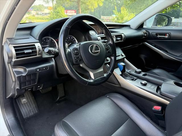 2016 Lexus IS 200t IS 200t