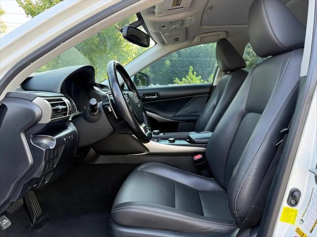 2016 Lexus IS 200t IS 200t