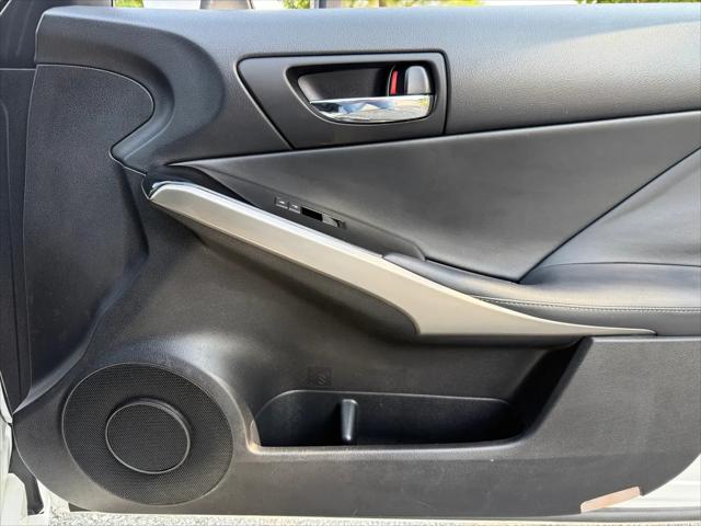 2016 Lexus IS 200t IS 200t