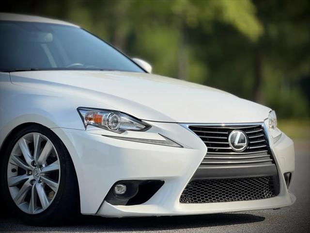 2016 Lexus IS 200t IS 200t