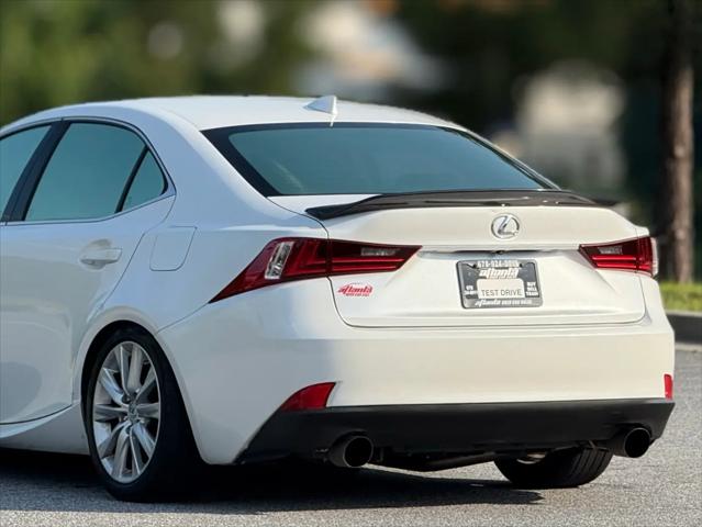 2016 Lexus IS 200t IS 200t