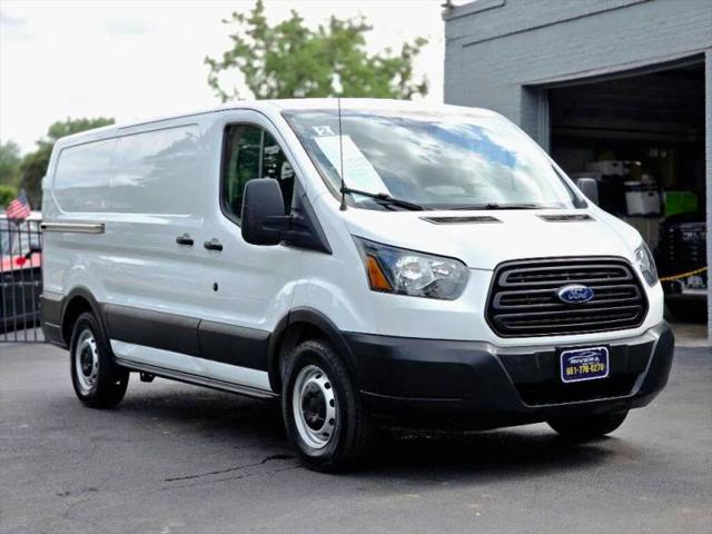 2019 Ford Transit w/Sliding Side Door w/RWB