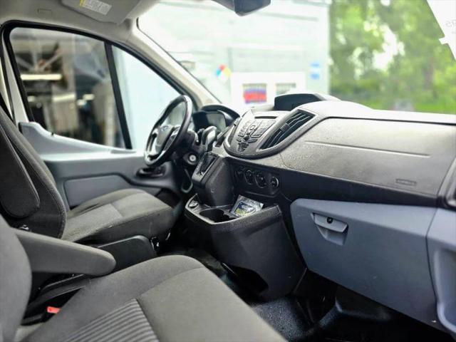 2019 Ford Transit w/Sliding Side Door w/RWB