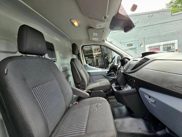 2019 Ford Transit w/Sliding Side Door w/RWB