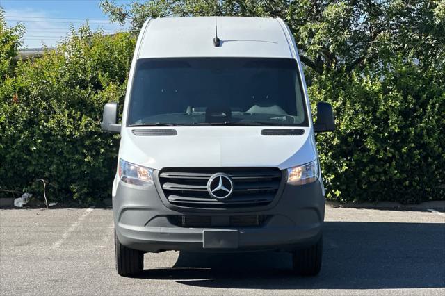 2025 Mercedes-Benz Sprinter 2500 Standard Roof 4-Cyl Diesel HO