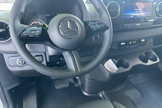 2025 Mercedes-Benz Sprinter 2500 Standard Roof 4-Cyl Diesel HO