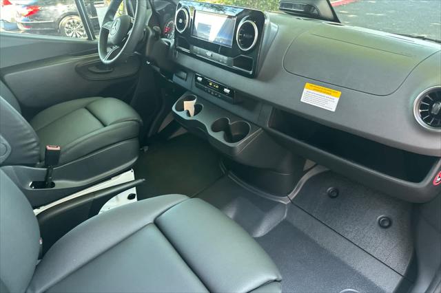 2025 Mercedes-Benz Sprinter 2500 Standard Roof 4-Cyl Diesel HO