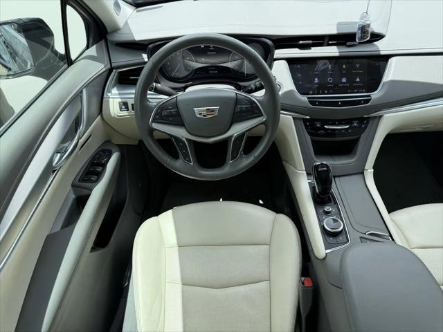 2021 Cadillac XT5 FWD Premium Luxury