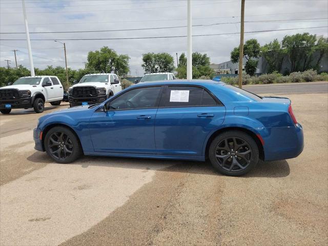 2023 Chrysler 300 Touring L
