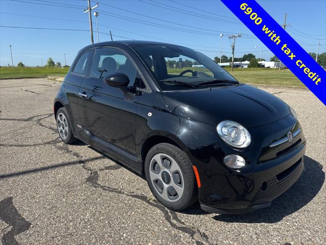 Used 2015 FIAT 500e Battery Electric with VIN 3C3CFFGE1FT507165 for sale in Waterford, MI