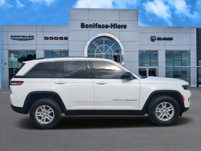 2023 Jeep Grand Cherokee Laredo 4x4