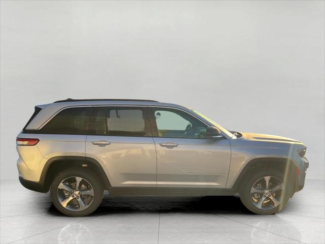 2025 Jeep Grand Cherokee GRAND CHEROKEE LIMITED 4X4 2025 Jeep Grand Cherokee GRAND CHEROKEE LIMITED 4X4
