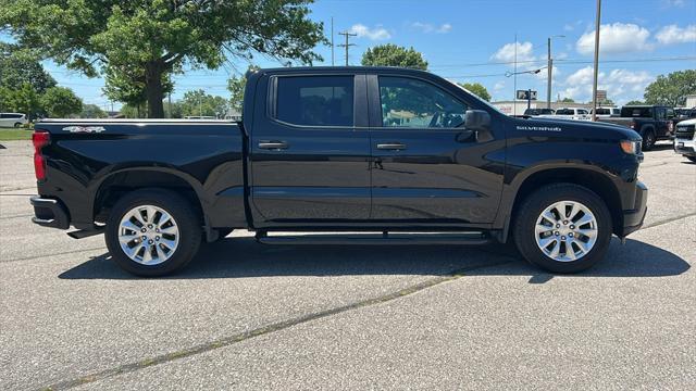 2021 Chevrolet Silverado 1500 4WD Crew Cab Short Bed Custom