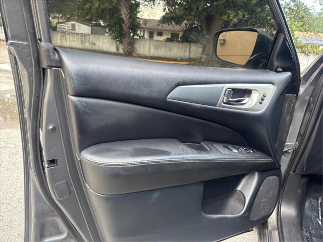 2020 Nissan Pathfinder SL 2WD