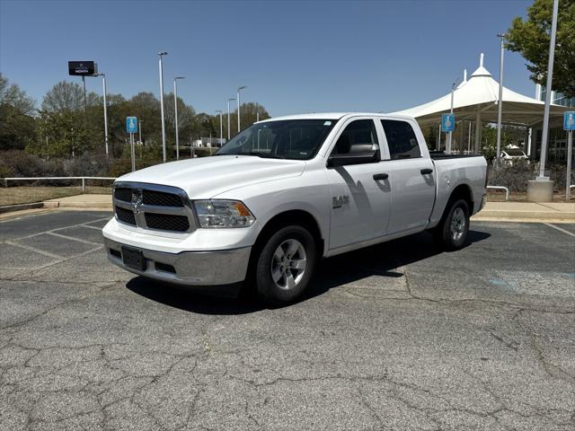 2022 RAM 1500 Classic SLT Crew Cab 4x2 57 Box