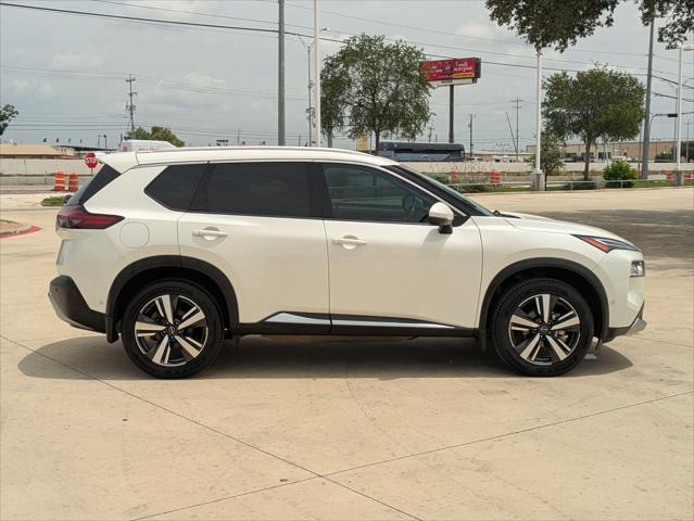 2022 Nissan Rogue Platinum FWD