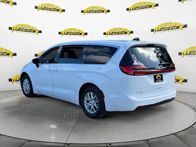 2025 Chrysler Pacifica PACIFICA SELECT