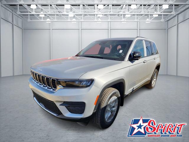 2025 Jeep Grand Cherokee GRAND CHEROKEE LAREDO X 4X2