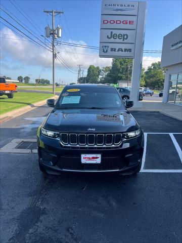 2023 Jeep Grand Cherokee Laredo 4x4