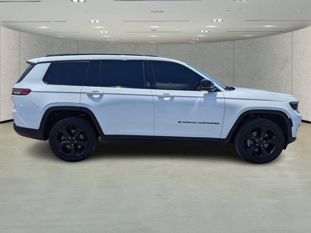 2022 Jeep Grand Cherokee L Altitude 4x2