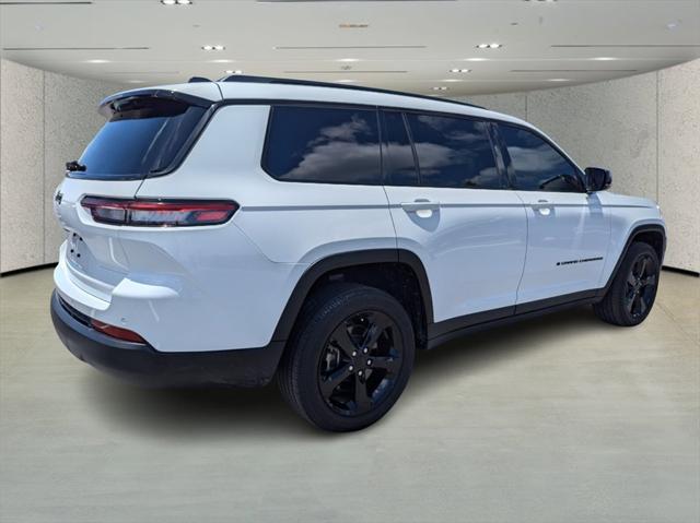 2022 Jeep Grand Cherokee L Altitude 4x2