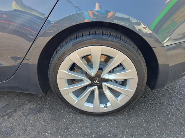 2022 Tesla Model 3 Rear-Wheel Drive