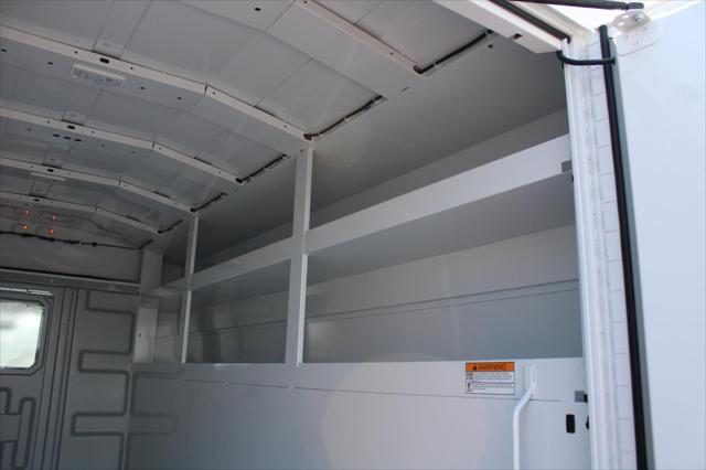 2025 GMC Savana Cutaway Work Van