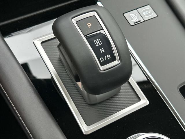 2025 Mitsubishi Outlander PHEV SE S-AWC