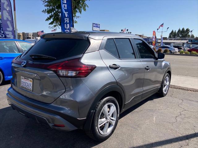2021 Nissan Kicks S Xtronic CVT