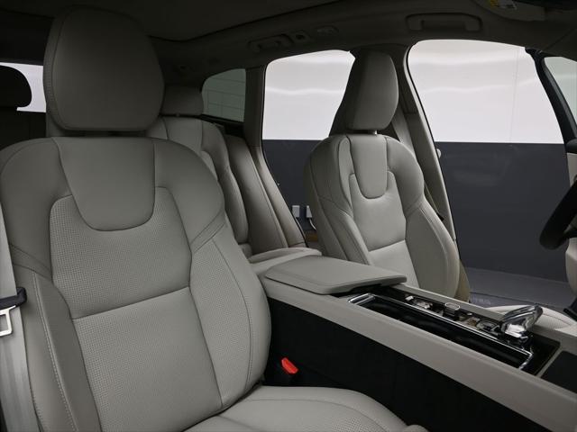 2026 Volvo XC60 Plug-In Hybrid T8 Ultra