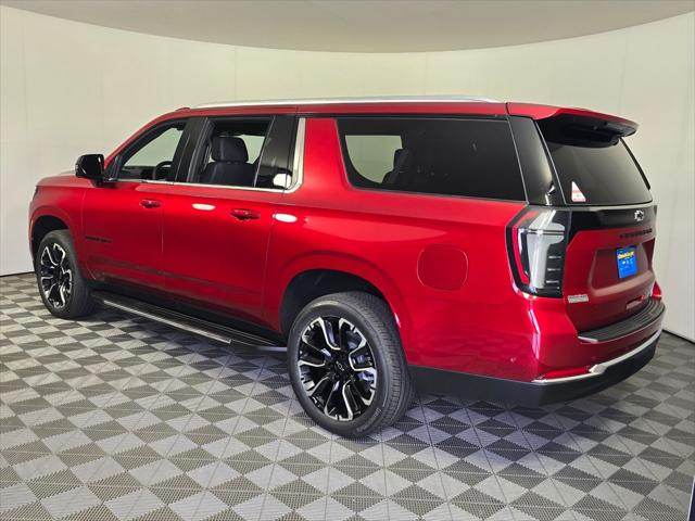 2025 Chevrolet Suburban 4WD LT