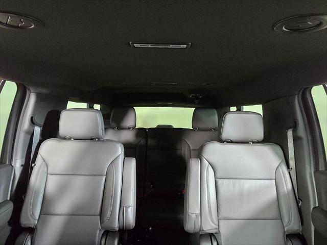 2025 Chevrolet Suburban 4WD LT
