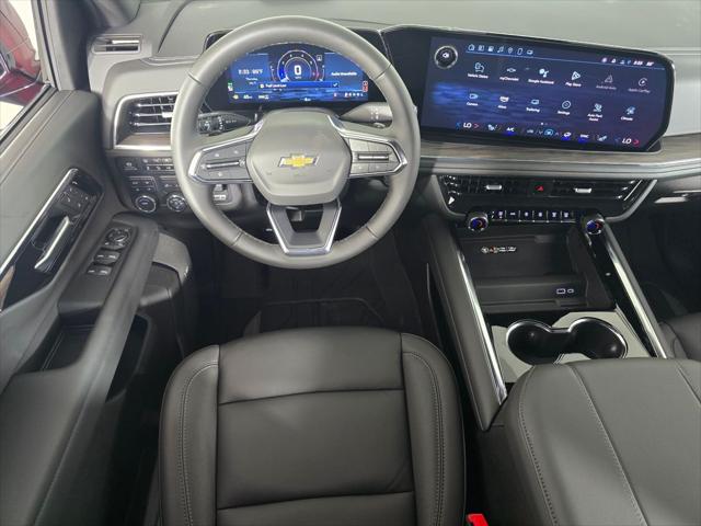 2025 Chevrolet Suburban 4WD LT
