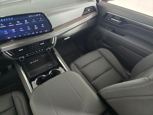 2025 Chevrolet Suburban 4WD LT