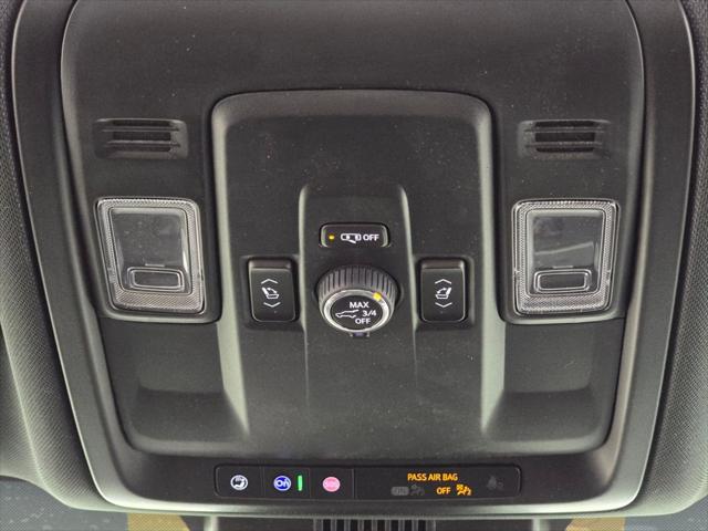 2025 Chevrolet Suburban 4WD LT