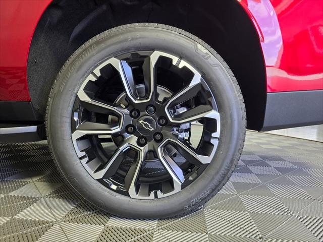 2025 Chevrolet Suburban 4WD LT