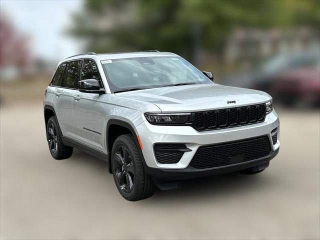 2025 Jeep Grand Cherokee GRAND CHEROKEE ALTITUDE X 4X4