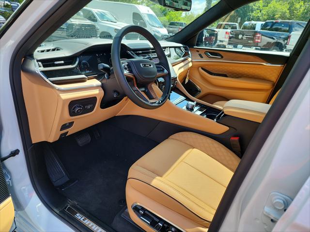 2025 Jeep Grand Cherokee GRAND CHEROKEE SUMMIT RESERVE 4X4