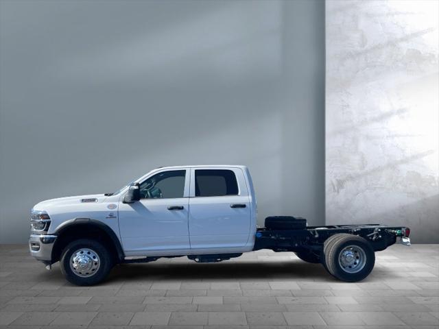 2026 RAM Ram 3500 Chassis Cab RAM 3500 TRADESMAN CREW CAB CHASSIS 4X4 60 CA