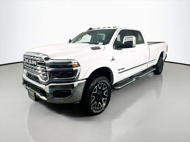 2026 RAM 3500 RAM 3500 LIMITED CREW CAB 4X4 8 BOX