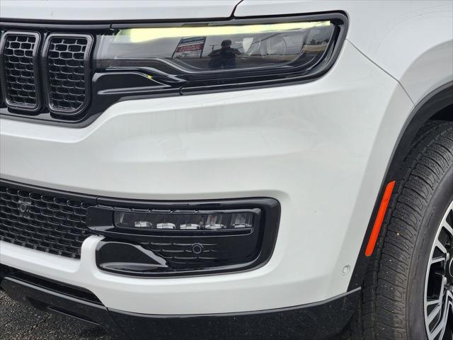 2025 Jeep Wagoneer Series II Carbide 4x4