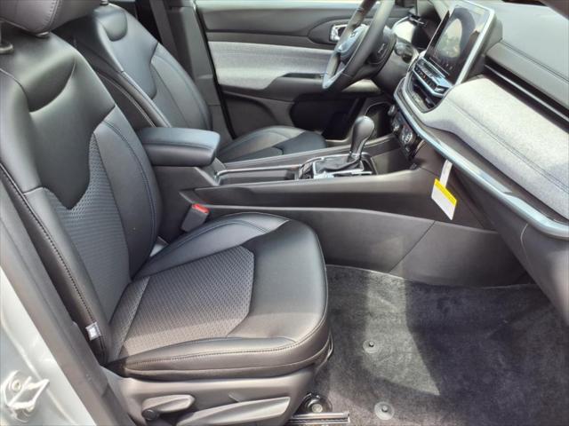 2025 Jeep Compass COMPASS LATITUDE 4X4 2025 Jeep Compass COMPASS LATITUDE 4X4