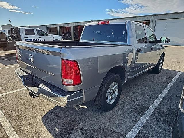 2023 RAM 1500 Classic SLT Crew Cab 4x2 57 Box