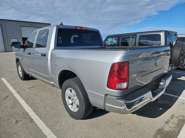 2023 RAM 1500 Classic SLT Crew Cab 4x2 57 Box