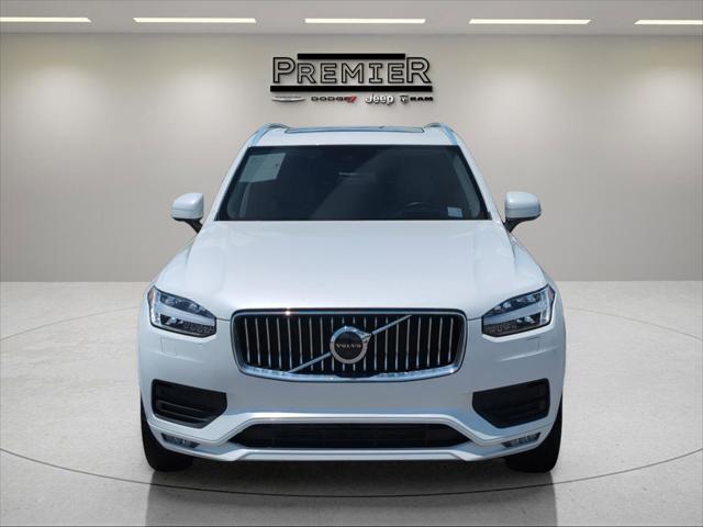 2022 Volvo XC90 T5 Momentum 7 Passenger 2022 Volvo XC90 T5 Momentum 7 Passenger
