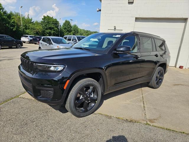 2025 Jeep Grand Cherokee GRAND CHEROKEE L ALTITUDE 4X4