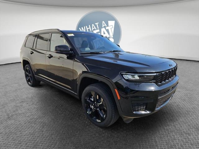 2025 Jeep Grand Cherokee GRAND CHEROKEE L ALTITUDE 4X4