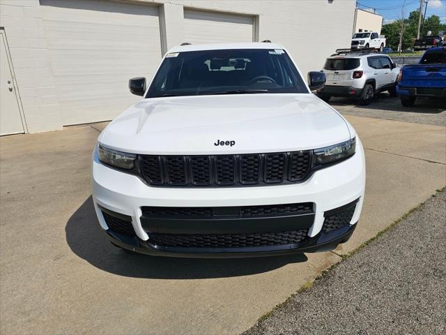 2025 Jeep Grand Cherokee GRAND CHEROKEE L ALTITUDE 4X4