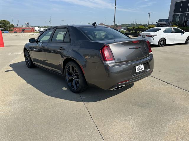 2023 Chrysler 300 300S